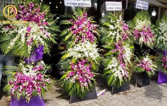 CÁCH LỰA CHỌN VÒNG HOA VIẾNG ĐÁM TANG PHÙ HỢP NHẤT