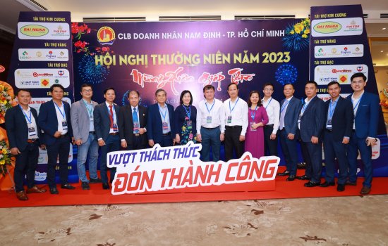 HOA VIÊN BÌNH AN TIẾP TỤC ĐƯỢC VINH DANH TẠI HỘI NGHỊ THƯỜNG NIÊN CLB DOANH NHÂN NAM ĐỊNH TẠI TP.HCM