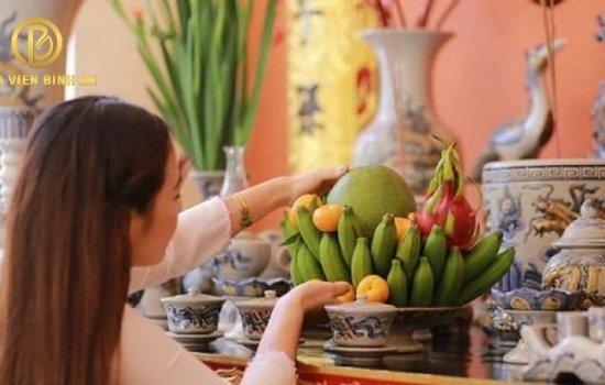 Tổng hợp mẫu văn khấn thần linh ngày mùng 1 tết và gia tiên