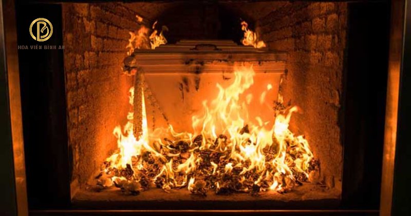 Khi lựa chọn hình thức hỏa táng không nên đeo trang sức cho thi thể