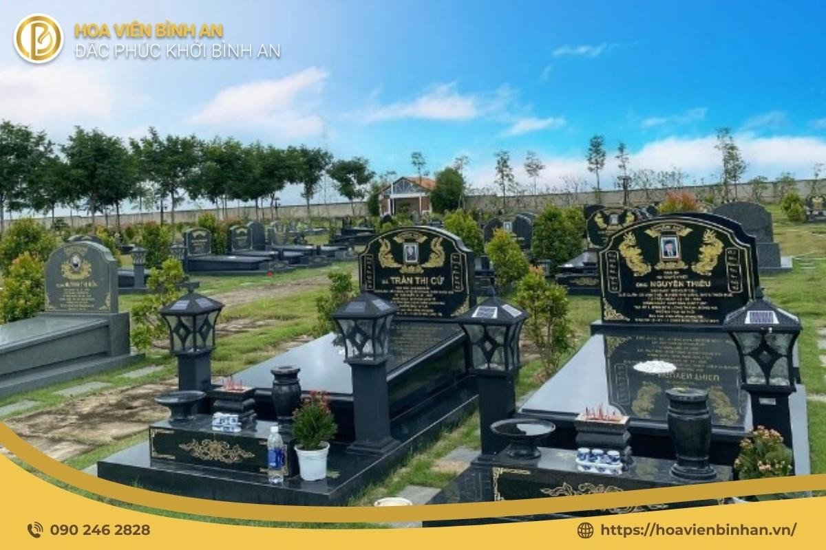 Mộ đá đôi xây gạch mệnh Thủy có độ bền cao, chịu được tác động của thời tiết